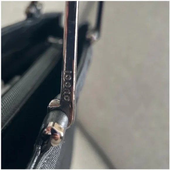 Gucci Nylon black bag with Gunmetal Silver handles 002-1025 200682 EUC - Picture 8 of 16